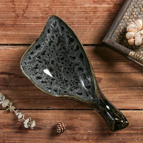 Japanese Ceramic Sushi Sashimi Plate - Oyster Shell Tableware for Couples - Handle bowl - L 3 | The Couple Corner