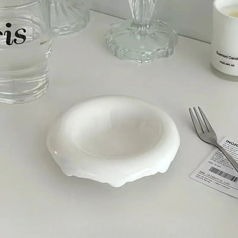 Nordic Ceramic Small Dish - Heart-Shaped Flower Design for Couples | The Couple Corner