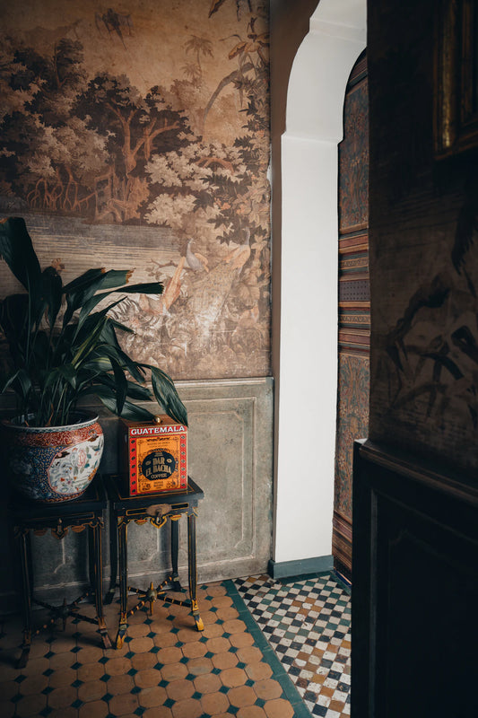 Romantic Vintage Decor Infuse Nostalgia into Your Space