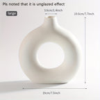 Circle of Love Ceramic Vase - Contemporary Round Design for Couples' Home Decor & Romantic Flower Arrangements