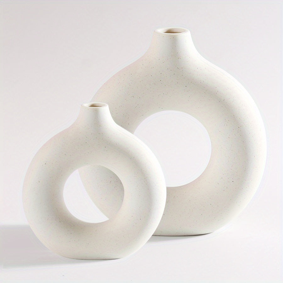 Circle of Love Ceramic Vase - Contemporary Round Design for Couples' Home Decor & Romantic Flower Arrangements