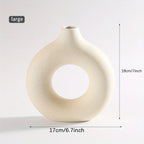 Circle of Love Ceramic Vase - Contemporary Round Design for Couples' Home Decor & Romantic Flower Arrangements