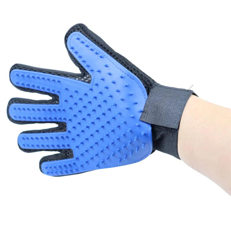 Multi-Functional Pet Grooming Glove for Cats and Dogs – Deshedding Brush and Massage Tool