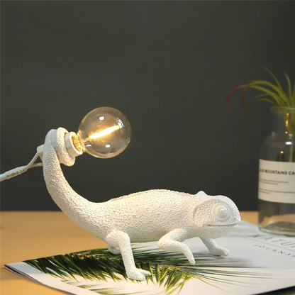 Chameleon Lizard Wall Lamp - Cute Resin Animal Night Light for Couples | The Couple Corner