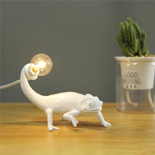 Chameleon Lizard Wall Lamp - Cute Resin Animal Night Light for Couples | The Couple Corner