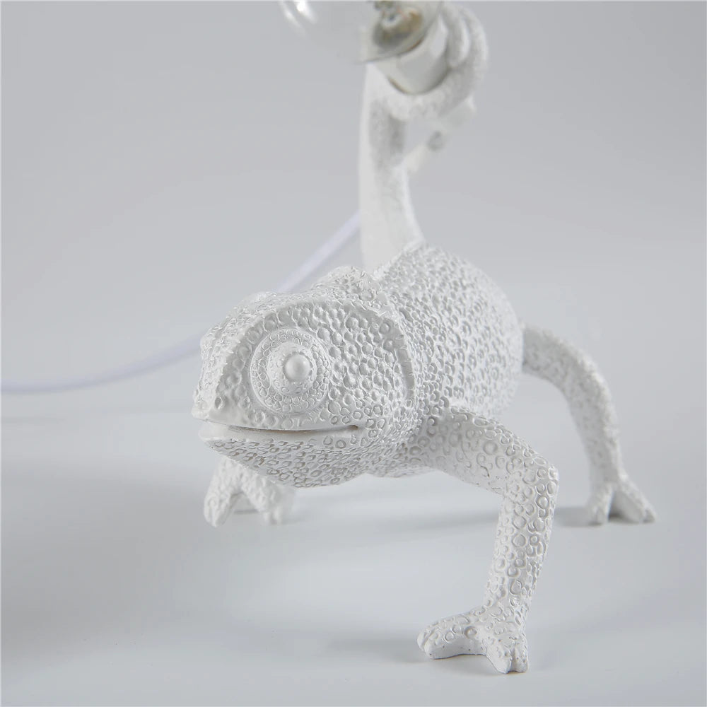 Chameleon Lizard Wall Lamp - Cute Resin Animal Night Light for Couples | The Couple Corner