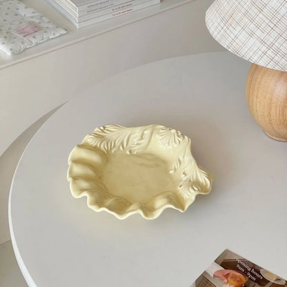 3D Shell Ceramic Plate - Retro Cream Fruit Snack Dish for Couples | The Couple Corner