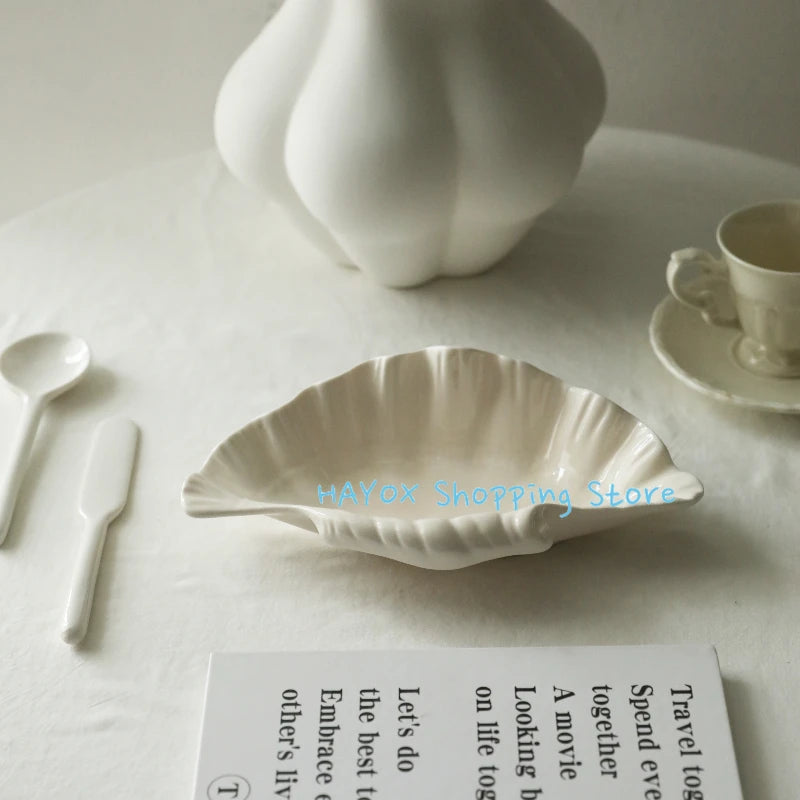 3D Shell Ceramic Plate - Retro Cream Fruit Snack Dish for Couples | The Couple Corner