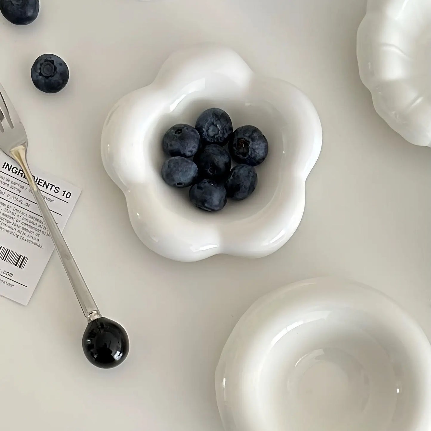 Nordic Ceramic Small Dish - Heart-Shaped Flower Design for Couples | The Couple Corner