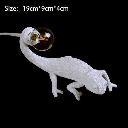 Chameleon Lizard Wall Lamp - Cute Resin Animal Night Light for Couples | The Couple Corner