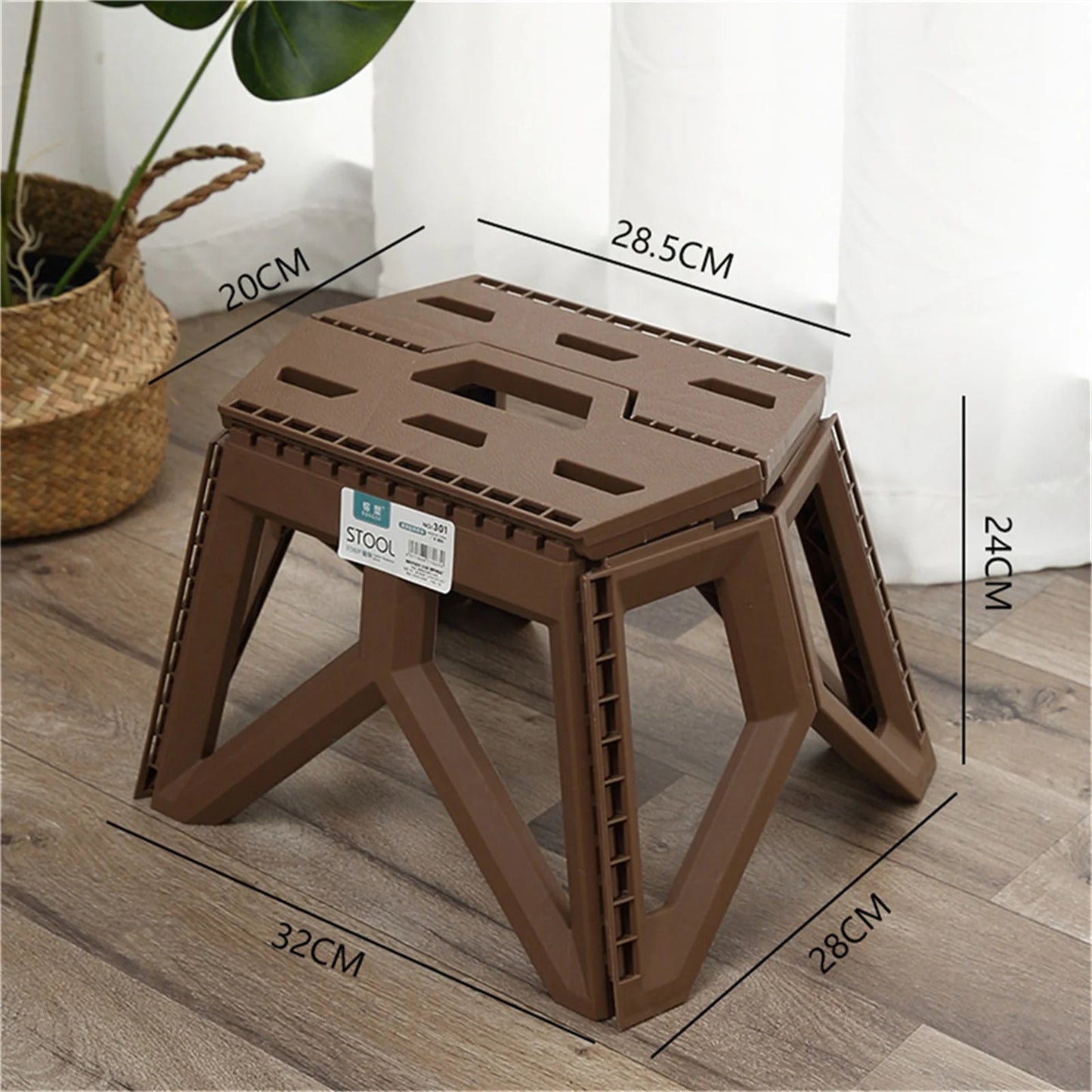 Portable Folding Camping Stool - Lightweight Outdoor Chair for Couples | The Couple Corner