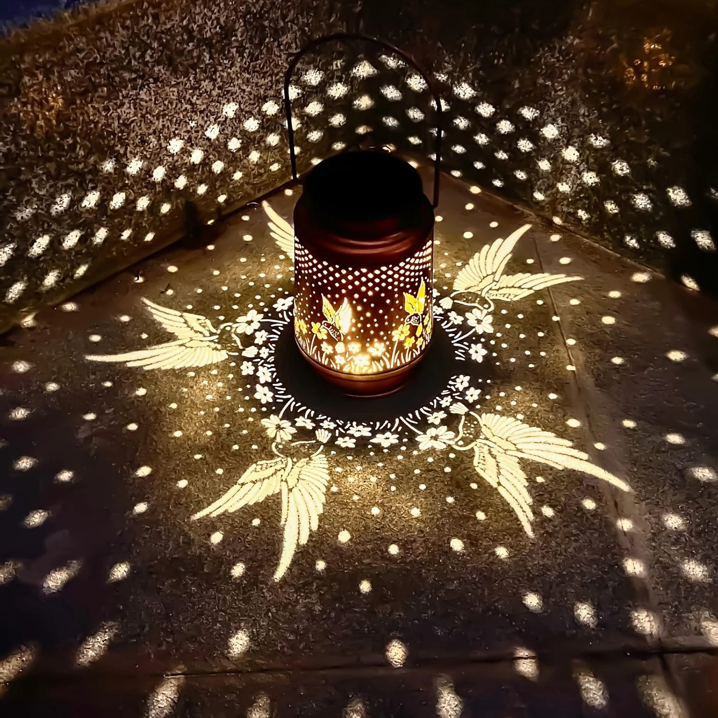 Solar Hummingbird Lantern - Romantic Garden Light for Couples' Outdoor Evenings | The Couple Corner