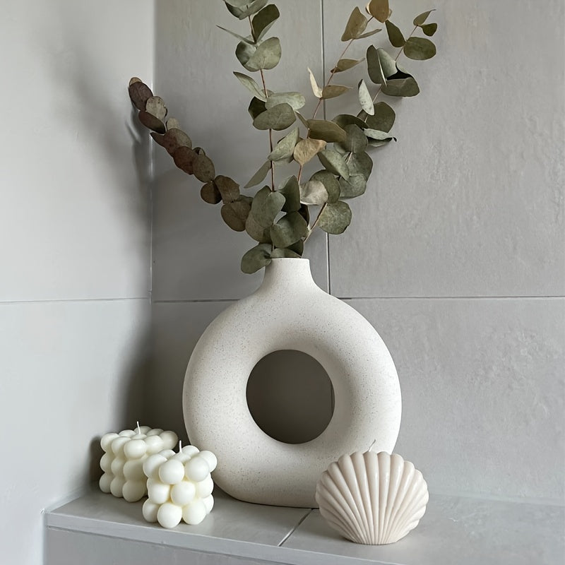 Circle of Love Ceramic Vase - Contemporary Round Design for Couples' Home Decor & Romantic Flower Arrangements | The Couple Corner